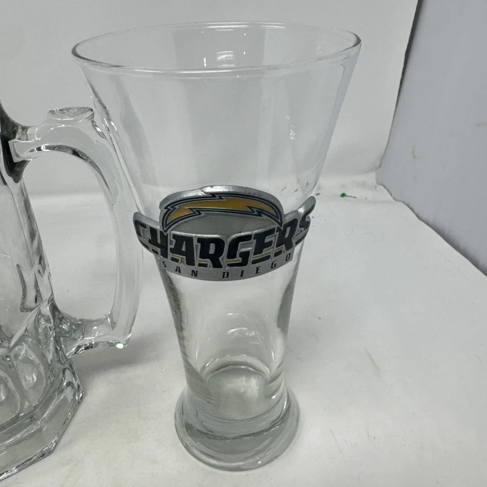 NFL Chargers San Diego Clear and Metal Logo Large 34 Beer Mug & 2 Pilsner‎ Glass
